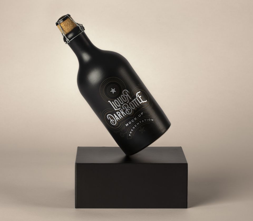 https://images.pixeden.com/images/dark-psd-liquor-bottle-mockup_preview_retina.jpg