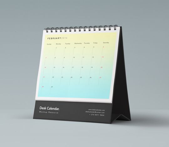 Desk Psd Calendar Mockup